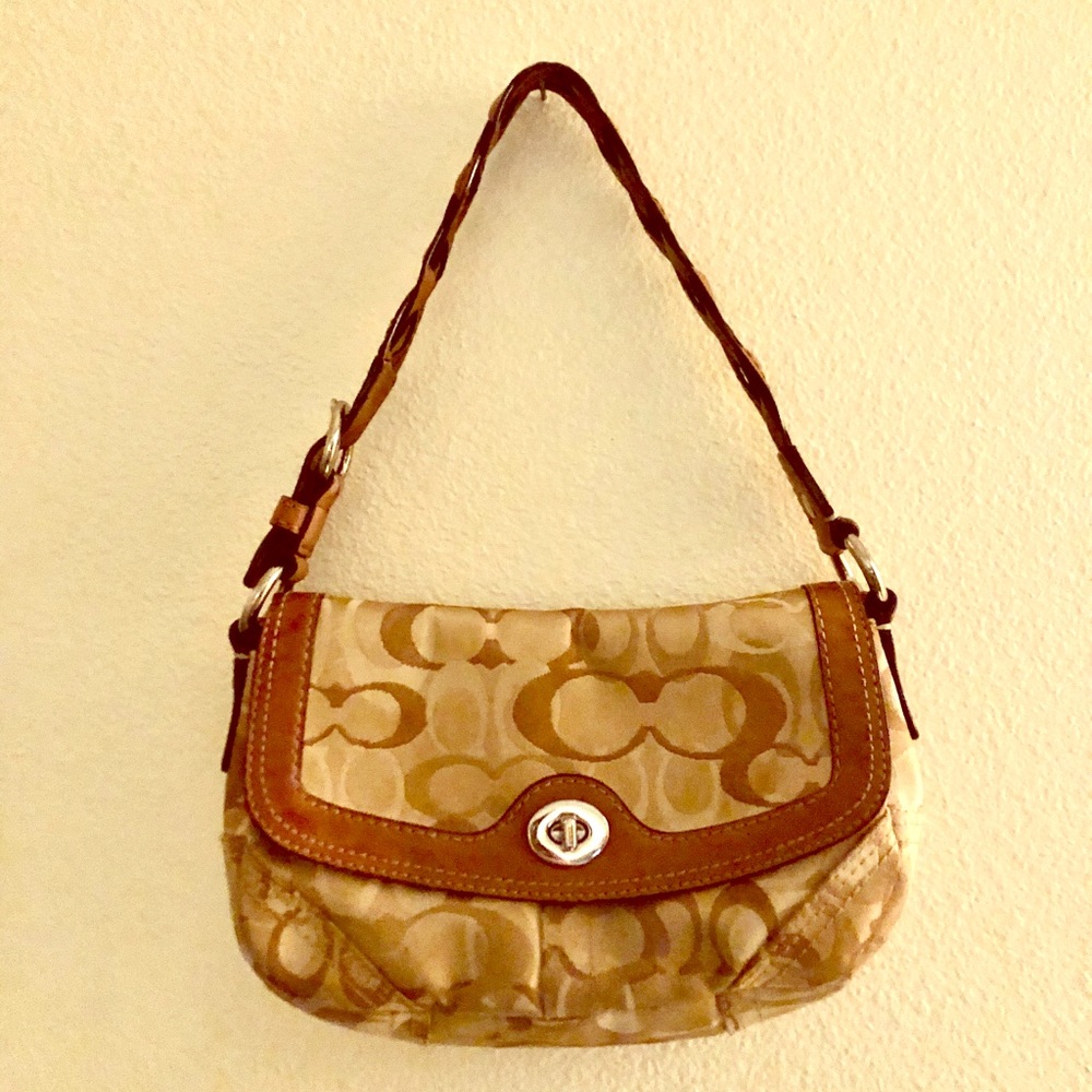 Coach Logo Handbag (Chelsea)